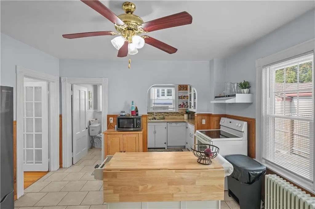 186 High Street Westerly RI 02891