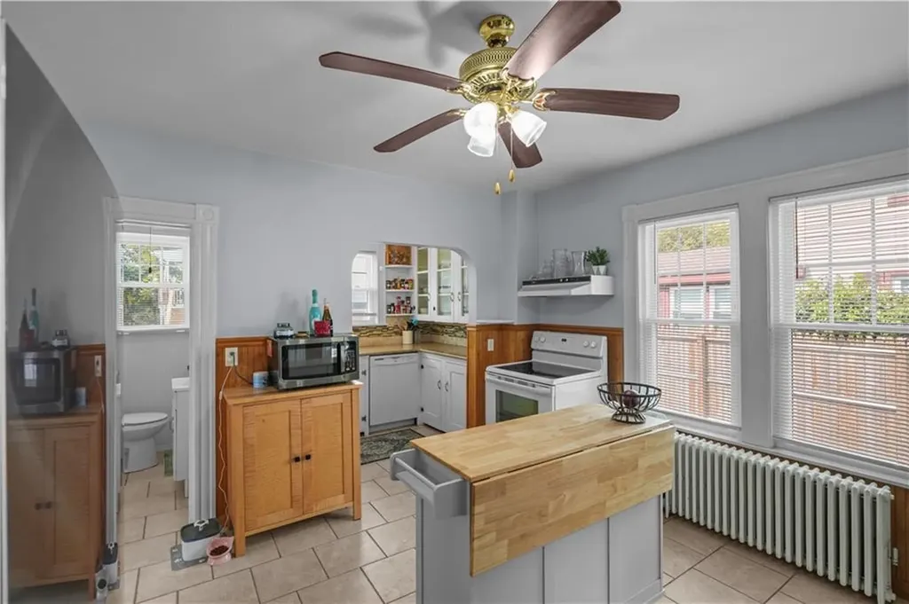 186 High Street Westerly RI 02891
