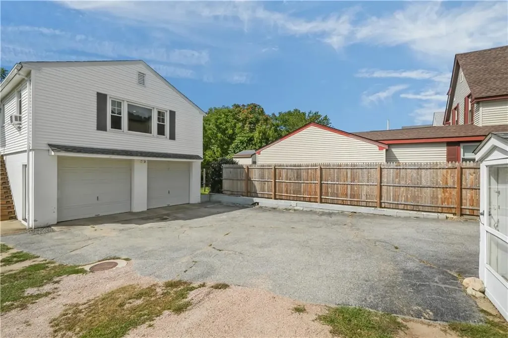 186 High Street Westerly RI 02891