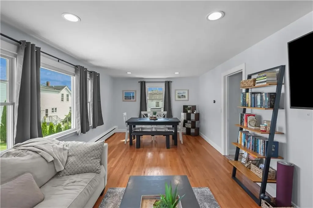 186 High Street Westerly RI 02891