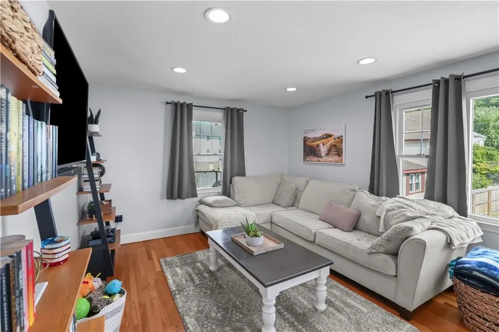 186 High Street Westerly RI 02891