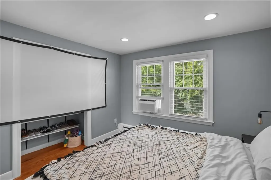 186 High Street Westerly RI 02891