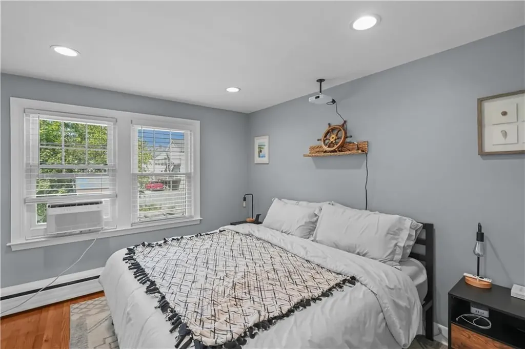 186 High Street Westerly RI 02891