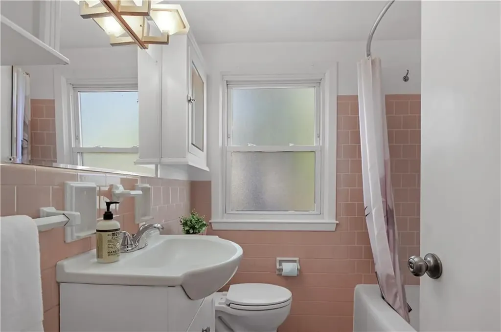 79 Fir Glade Drive Warwick RI 02886