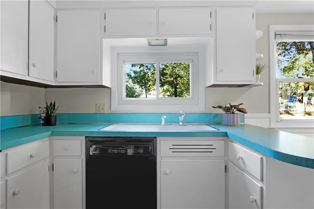 79 Fir Glade Drive Warwick RI 02886