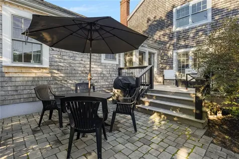 9 White Terrace Middletown RI 02842
