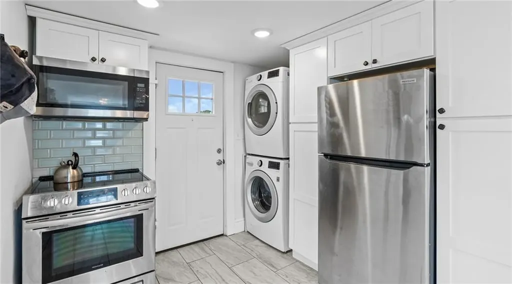 56 Ruggles Avenue Newport RI 02840