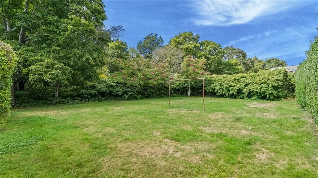 56 Ruggles Avenue Newport RI 02840