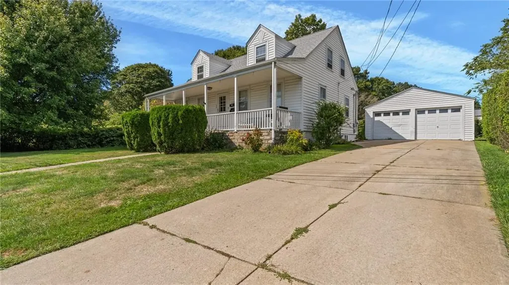 56 Ruggles Avenue Newport RI 02840