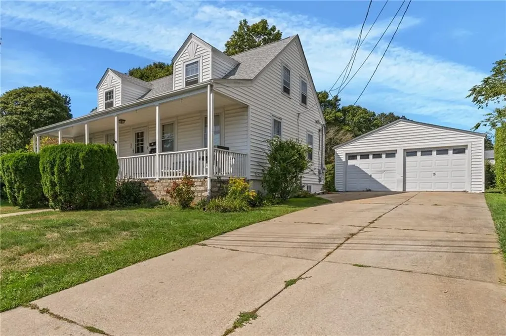 56 Ruggles Avenue Newport RI 02840