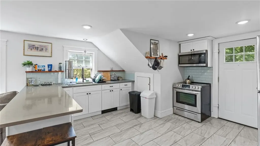 56 Ruggles Avenue Newport RI 02840