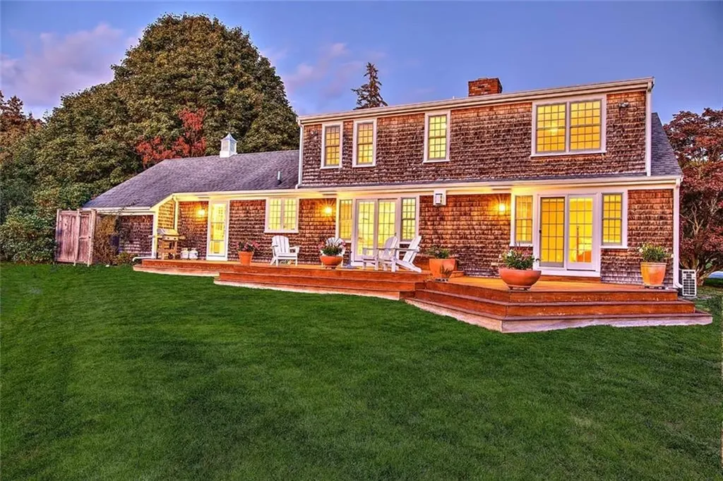 80 Leonard Drive Tiverton RI 02878