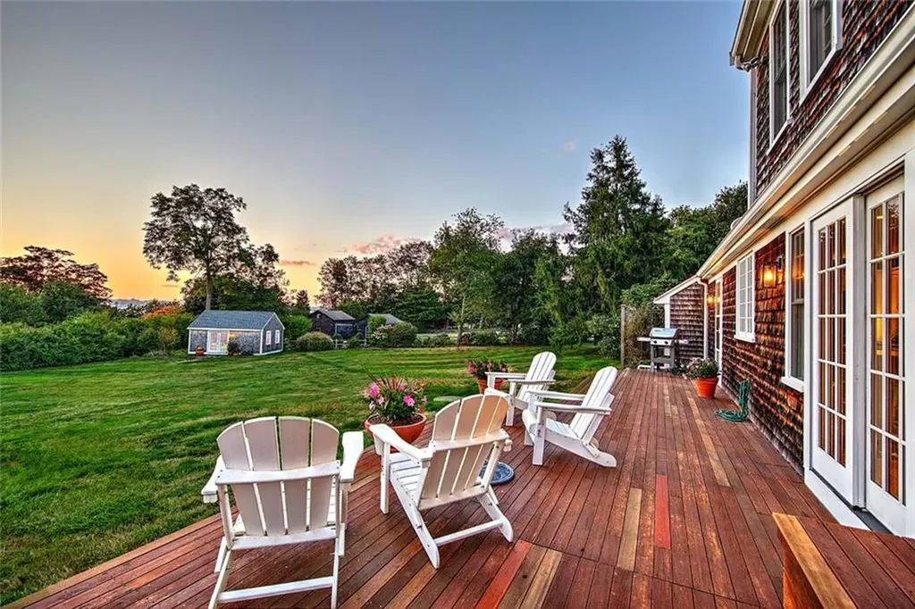 80 Leonard Drive Tiverton RI 02878