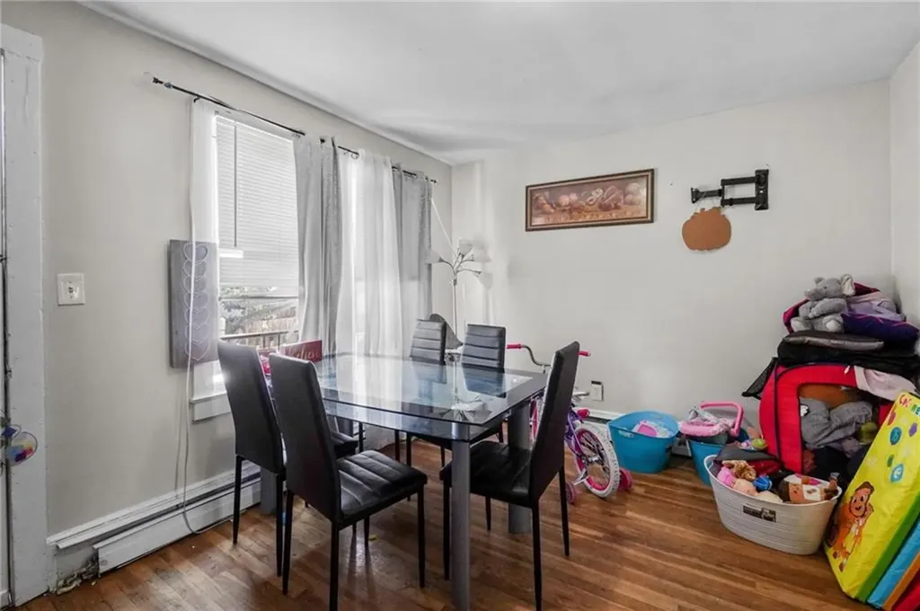 44 West Avenue Pawtucket RI 02860