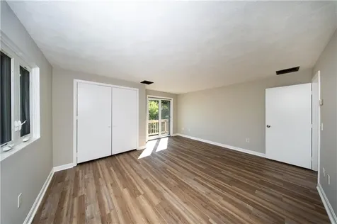 5 Fox Run Portsmouth RI 02871