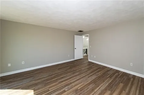 5 Fox Run Portsmouth RI 02871