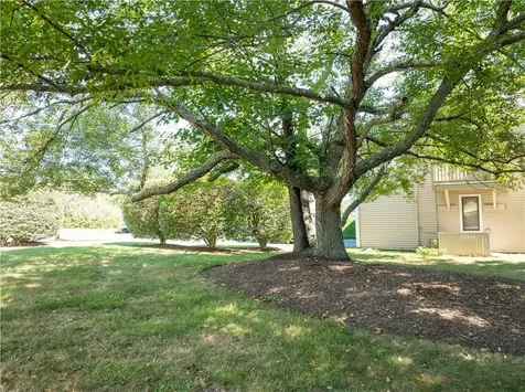 5 Fox Run Portsmouth RI 02871