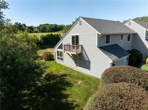 5 Fox Run Portsmouth RI 02871