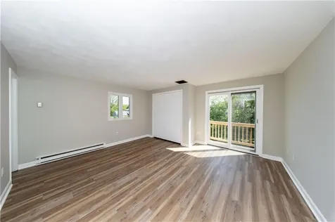 5 Fox Run Portsmouth RI 02871