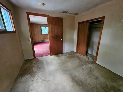 185 Burdickville Road Charlestown RI 02813