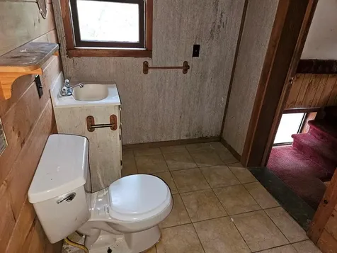 185 Burdickville Road Charlestown RI 02813