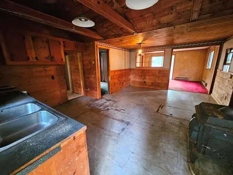 185 Burdickville Road Charlestown RI 02813