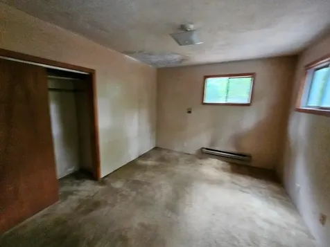 185 Burdickville Road Charlestown RI 02813