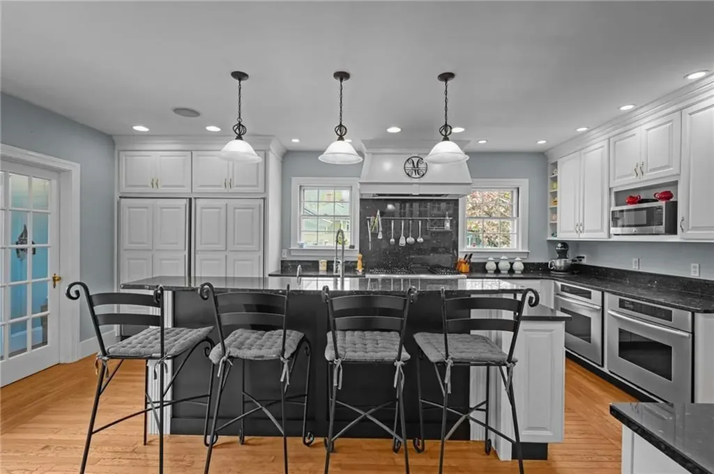 60 Ayrault Street Newport RI 02840