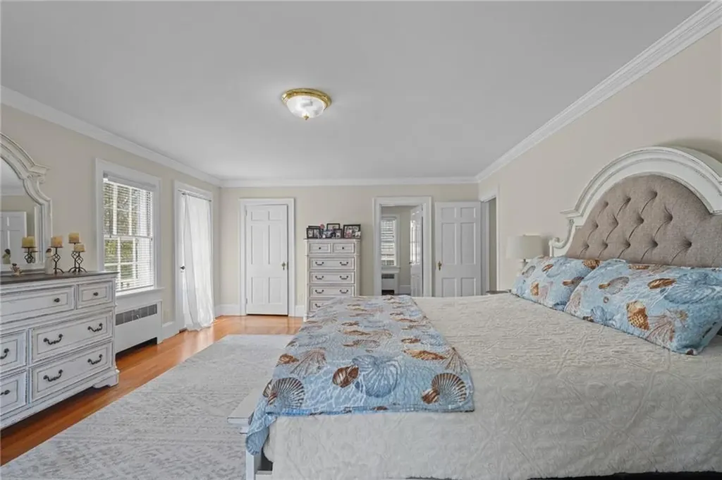 60 Ayrault Street Newport RI 02840