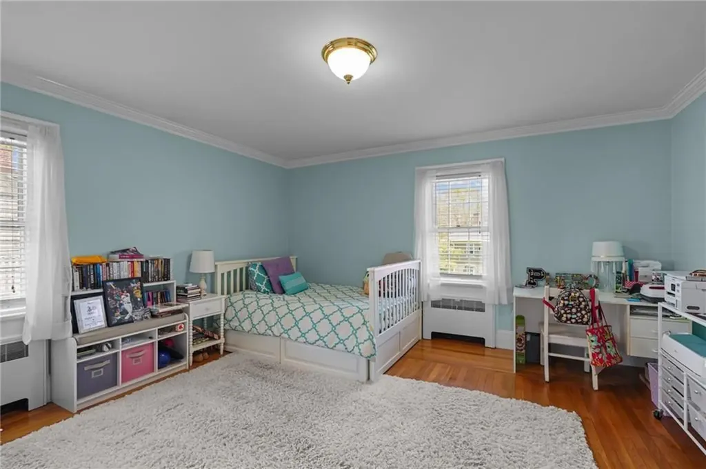 60 Ayrault Street Newport RI 02840