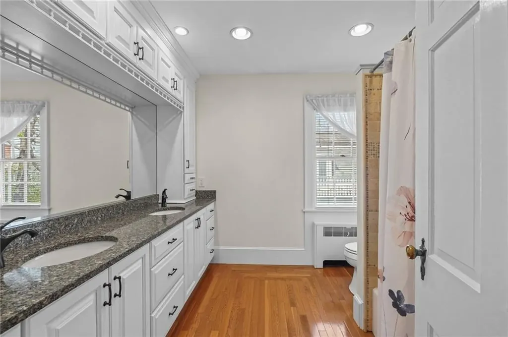 60 Ayrault Street Newport RI 02840