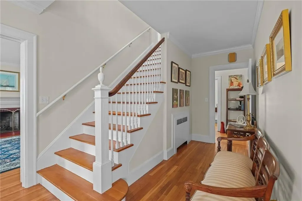 60 Ayrault Street Newport RI 02840