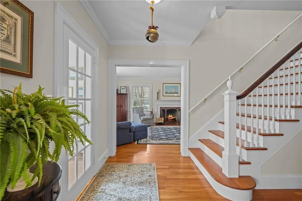60 Ayrault Street Newport RI 02840