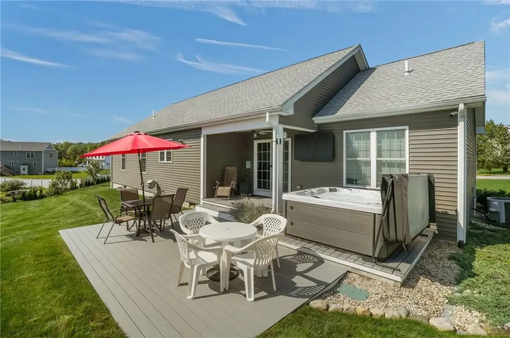 214 Danielle Drive Woonsocket RI 02895