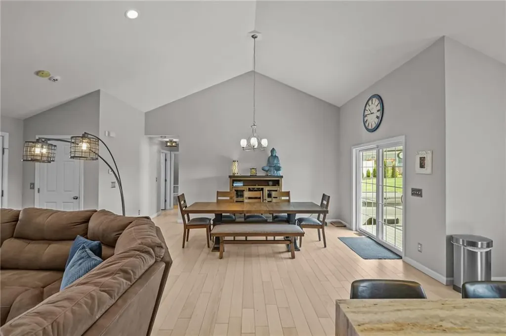 214 Danielle Drive Woonsocket RI 02895