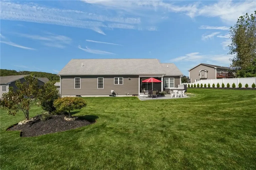 214 Danielle Drive Woonsocket RI 02895