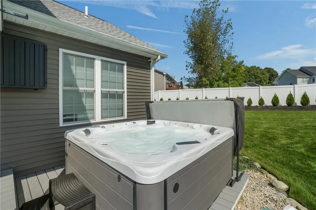 214 Danielle Drive Woonsocket RI 02895