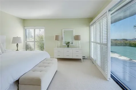 111 Ocean Avenue Newport RI 02840