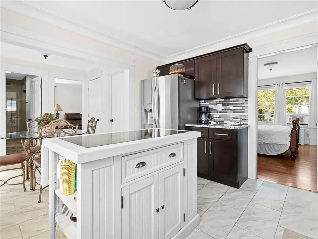 190 Auburn Street Cranston RI 02910