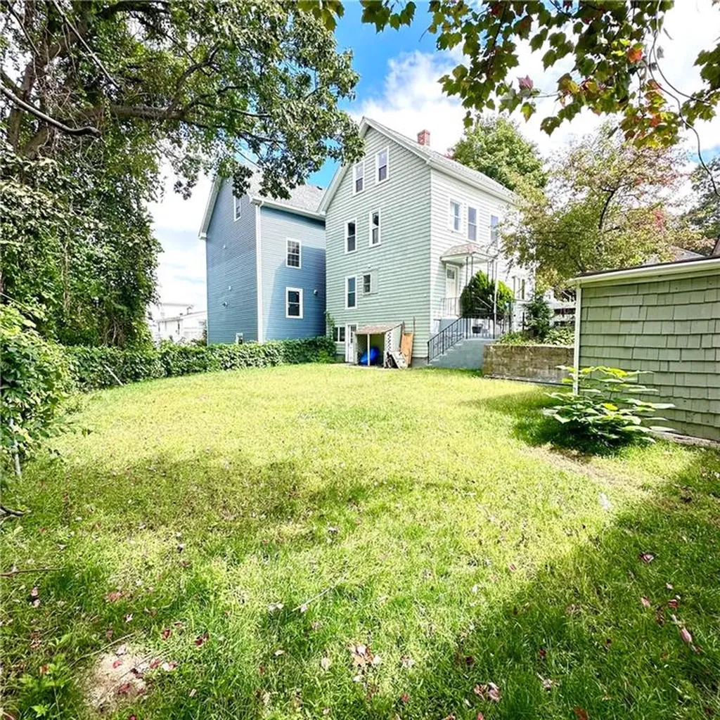 159 161 Grand Street Woonsocket RI 02895