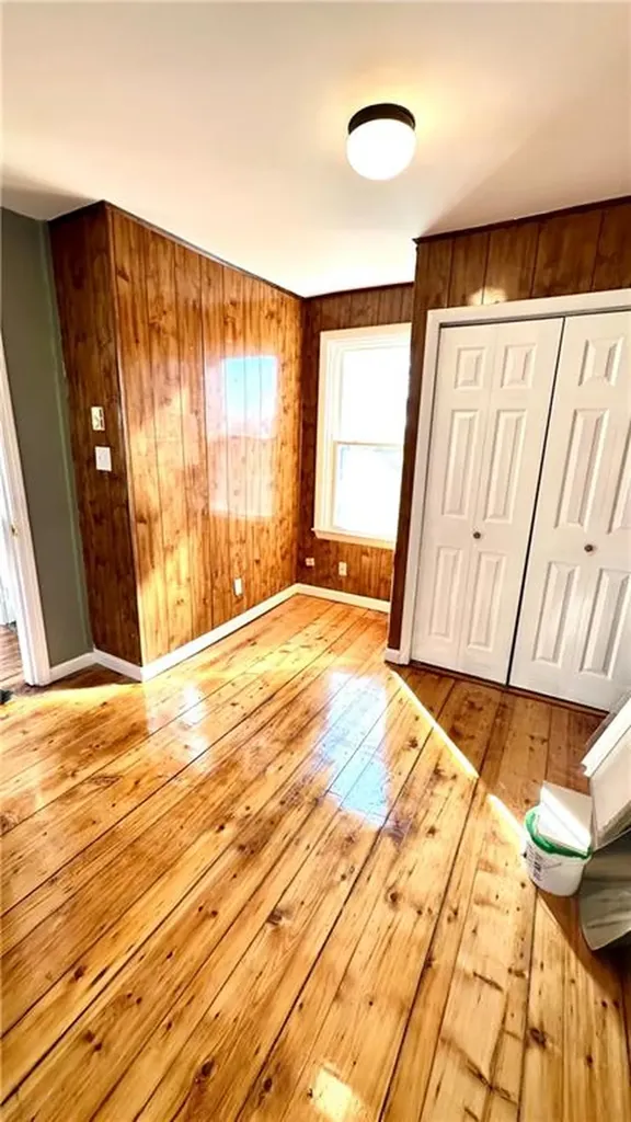 159 161 Grand Street Woonsocket RI 02895