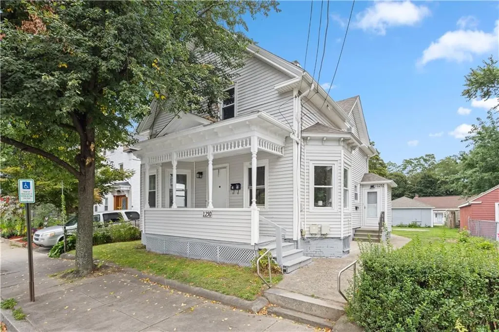 1250 Cranston Street Cranston RI 02905