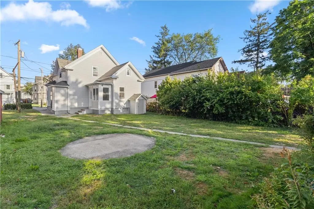 1250 Cranston Street Cranston RI 02905