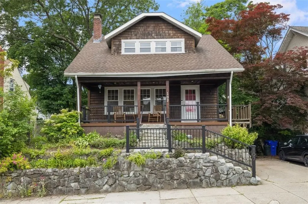 107 Sheffield Avenue Pawtucket RI 02860
