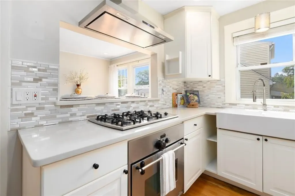 107 Sheffield Avenue Pawtucket RI 02860