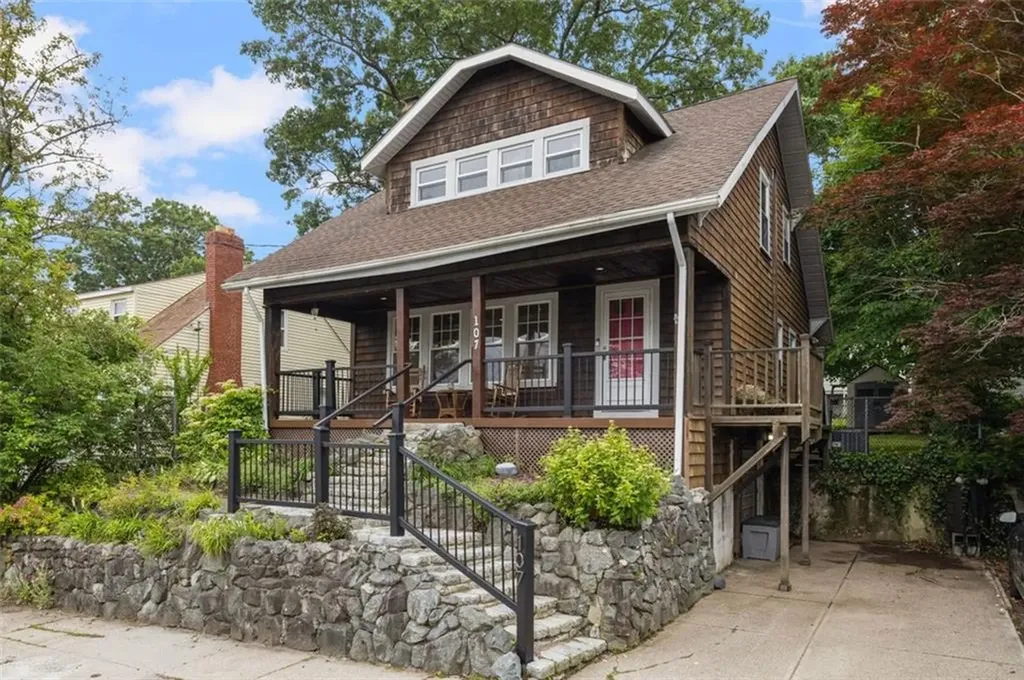 107 Sheffield Avenue Pawtucket RI 02860