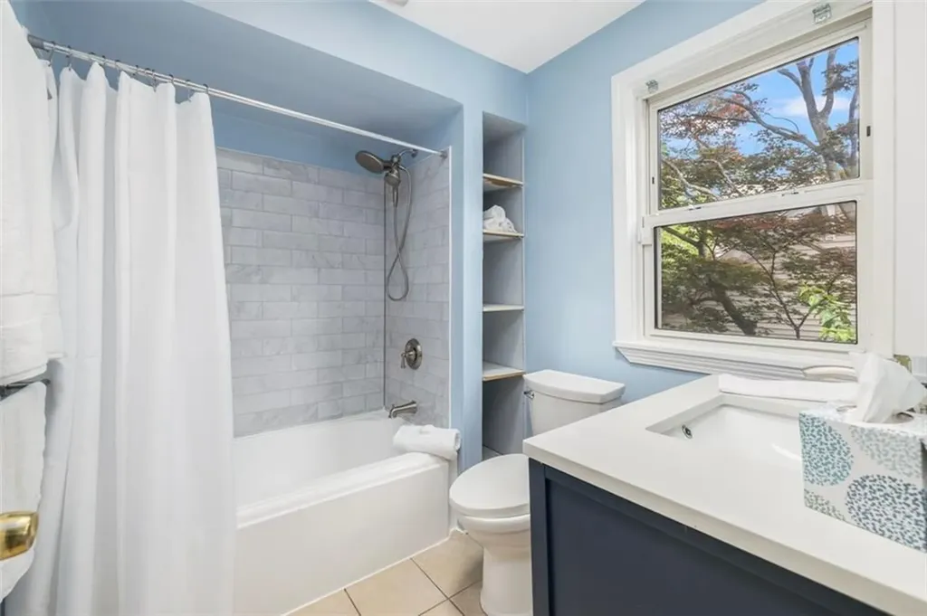107 Sheffield Avenue Pawtucket RI 02860