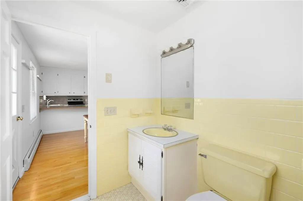 46 Ray Street Coventry RI 02816
