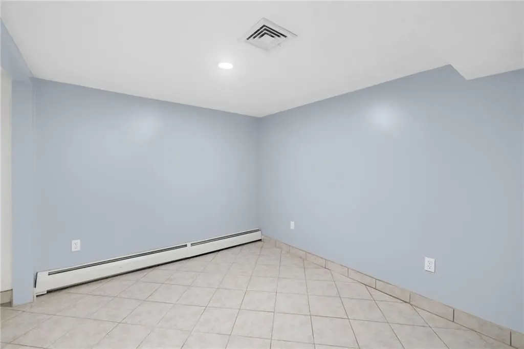 46 Ray Street Coventry RI 02816