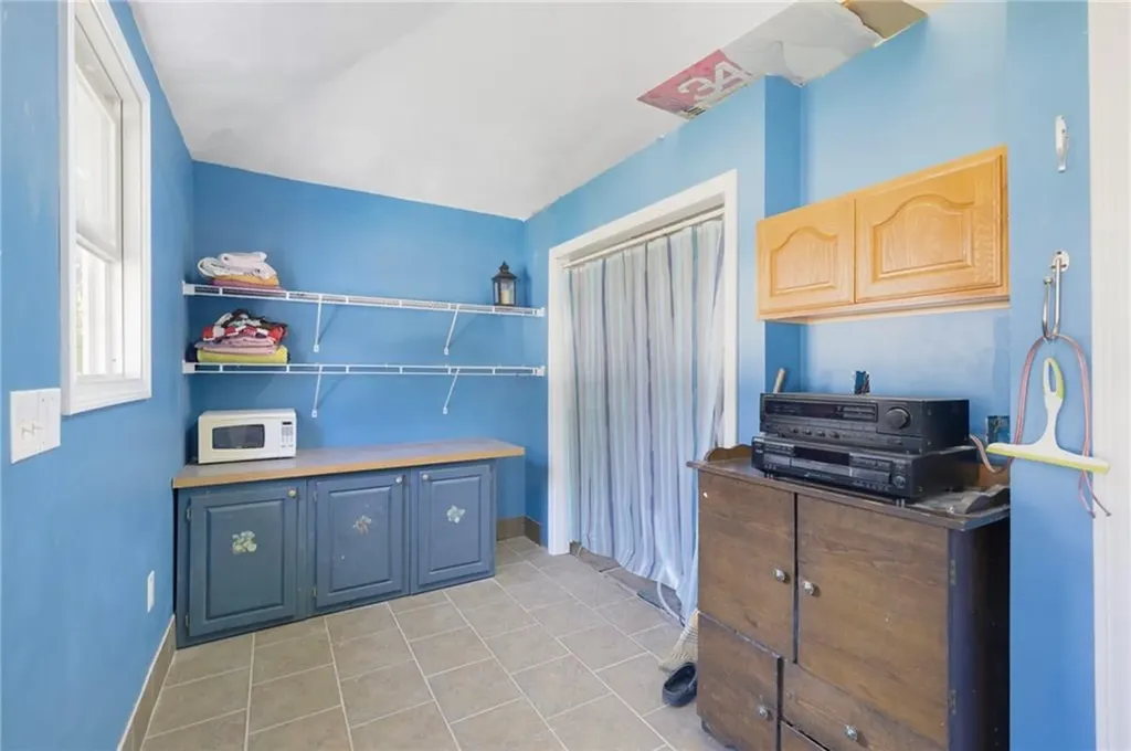 46 Ray Street Coventry RI 02816